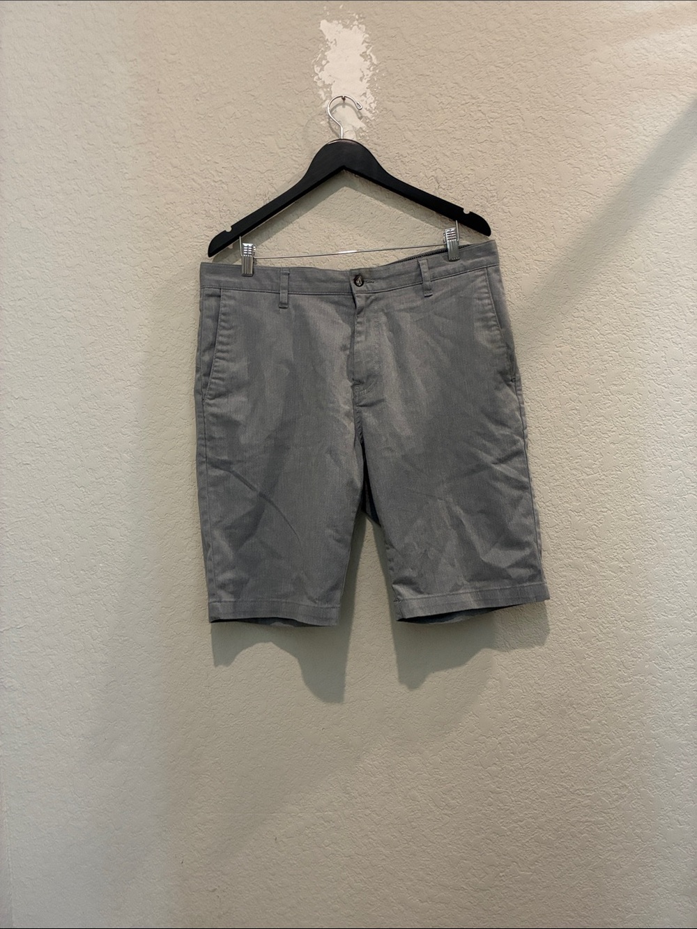 Volcom Men's Light Gray Flat Front Shorts